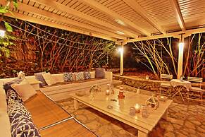 Kitrini Luxury Cottage