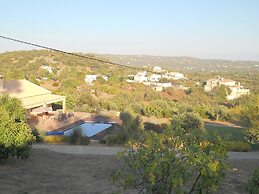 Casa de Apra by Portucasa