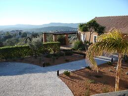 Casa de Apra by Portucasa