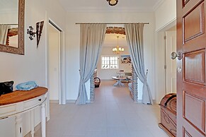 Casa de Apra by Portucasa