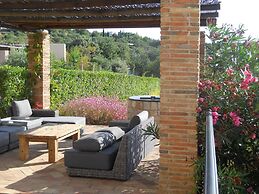 Casa de Apra by Portucasa