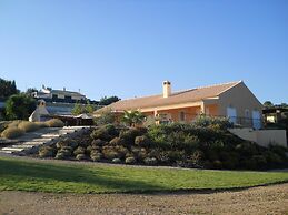 Casa de Apra by Portucasa