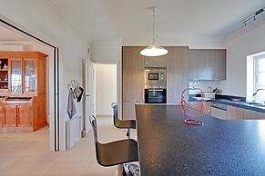 Casa de Apra by Portucasa