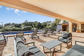 Casa de Apra by Portucasa