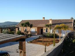 Casa de Apra by Portucasa
