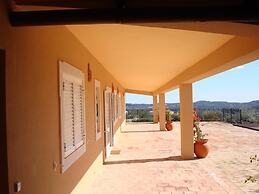 Casa de Apra by Portucasa