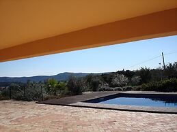 Casa de Apra by Portucasa