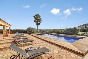 Casa de Apra by Portucasa