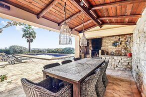 Casa de Apra by Portucasa