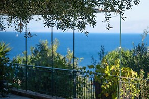 Antigoni Villa Ena in Longos
