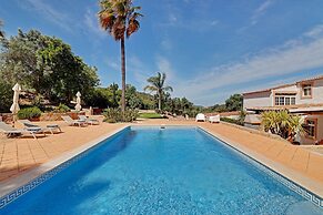 Quinta da Galina by Portucasa