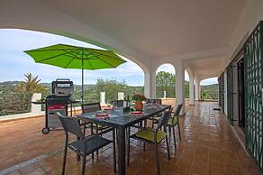 Villa Metacasa by Portucasa