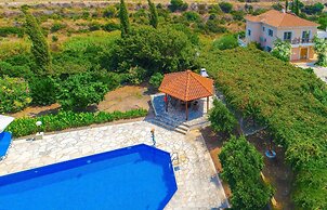 Villa Athina Finiki in Latchi