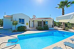 Villa Anthoulis in Latchi