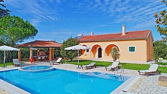 Villa Vasiliki in Roda