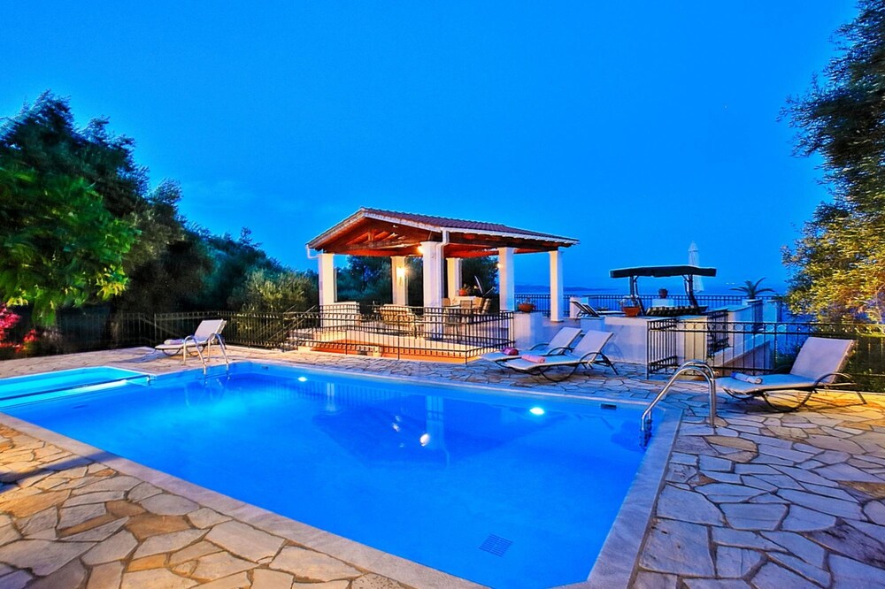 Villa Alexandros in Nisaki