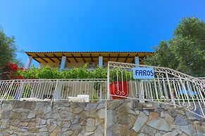 Faros Ennea in Gaios