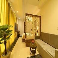 Avalon Palms Agra