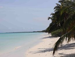 Clouds Beach Retreat Laamu