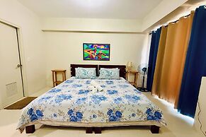 Del'S Condotel across NAIA Terminal 3