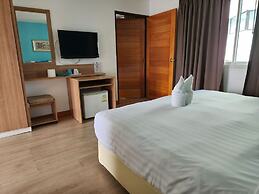 By Dee @Jomtien