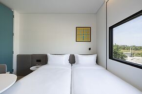 GO Hotel Bowin at Robinson Lifestyle