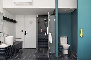 GO Hotel Bowin at Robinson Lifestyle