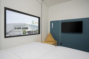 GO Hotel Bowin at Robinson Lifestyle