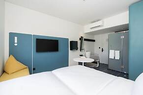 GO Hotel Bowin at Robinson Lifestyle