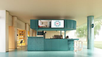 GO Hotel Bowin at Robinson Lifestyle