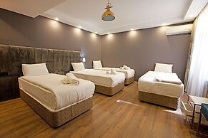 Stories Hotel