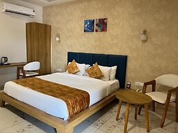 CLICK HOTEL TULSI