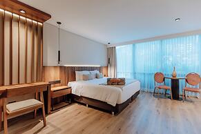 1616 HOTEL