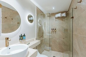 1616 HOTEL