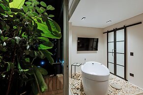 1616 HOTEL