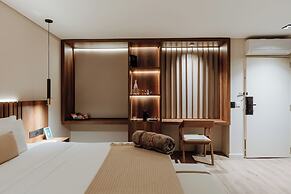 1616 HOTEL