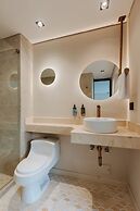 1616 HOTEL
