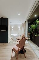 1616 HOTEL
