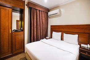 OYO 650 Dhiyafat Dallah Hotel