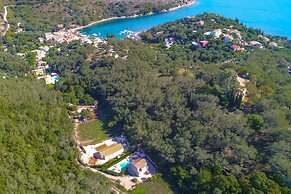 Villa Anamari in