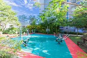 Modern Apt With free parking and AC 3brs