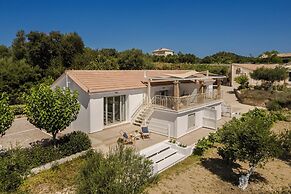 Apollonides Seafront Villa 2 “Melete”