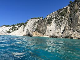 Apollonides Seafront Villa 2 “Melete”