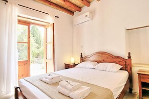 Simeon Estate in Drouseia