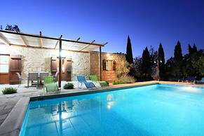Simeon Estate in Drouseia