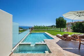 Sunny Villa Grande in Kassandra