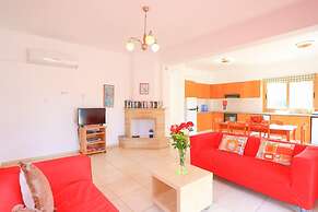 Villa Ira Finiki in Latchi