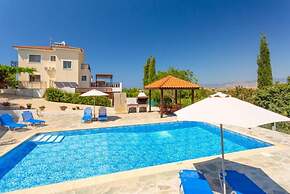 Villa Ira Finiki in Latchi