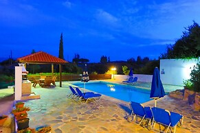 Villa Ira Finiki in Latchi