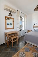 Sea Lilies Suites